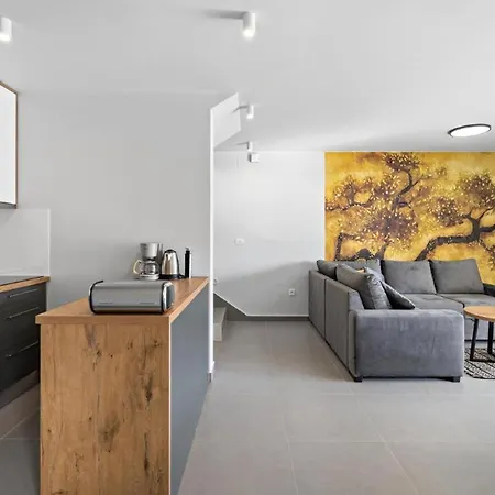 Luxury Two-Floor Apartment With Private Heated Pool, Garden And Sea View 1 Daire