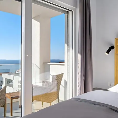 Luxury Two-Floor Apartment With Private Heated Pool, Garden And Sea View 1 * Primošten