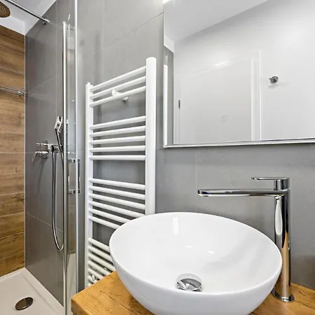 Luxury Two-Floor Apartment With Private Heated Pool, Garden And Sea View 1 * Primošten