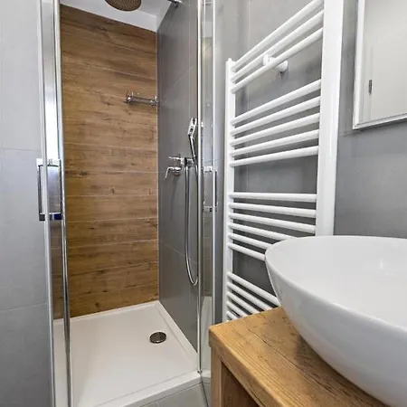 Luxury Two-Floor Apartment With Private Heated Pool, Garden And Sea View 1 * Primošten