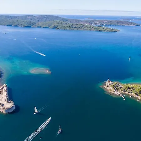 Luxury Two-Floor Apartment With Private Heated Pool, Garden And Sea View 1 * Primošten
