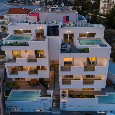 Daire Luxury Two-Floor Apartment With Private Heated Pool, Garden And Sea View 1